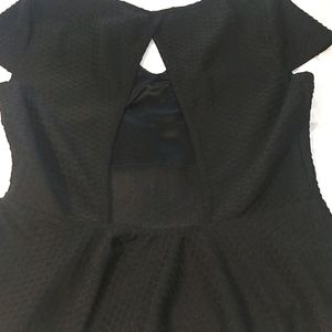 Sweetheart neck open back peplum top